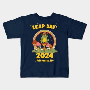 Funny Frog Leap Day Year 2024 February 29 Birthday Boy Kids T-Shirt